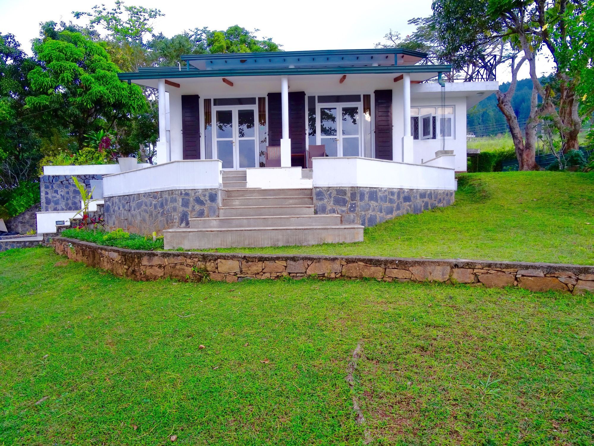 Amandari Holiday Villa Gelioya Exterior photo