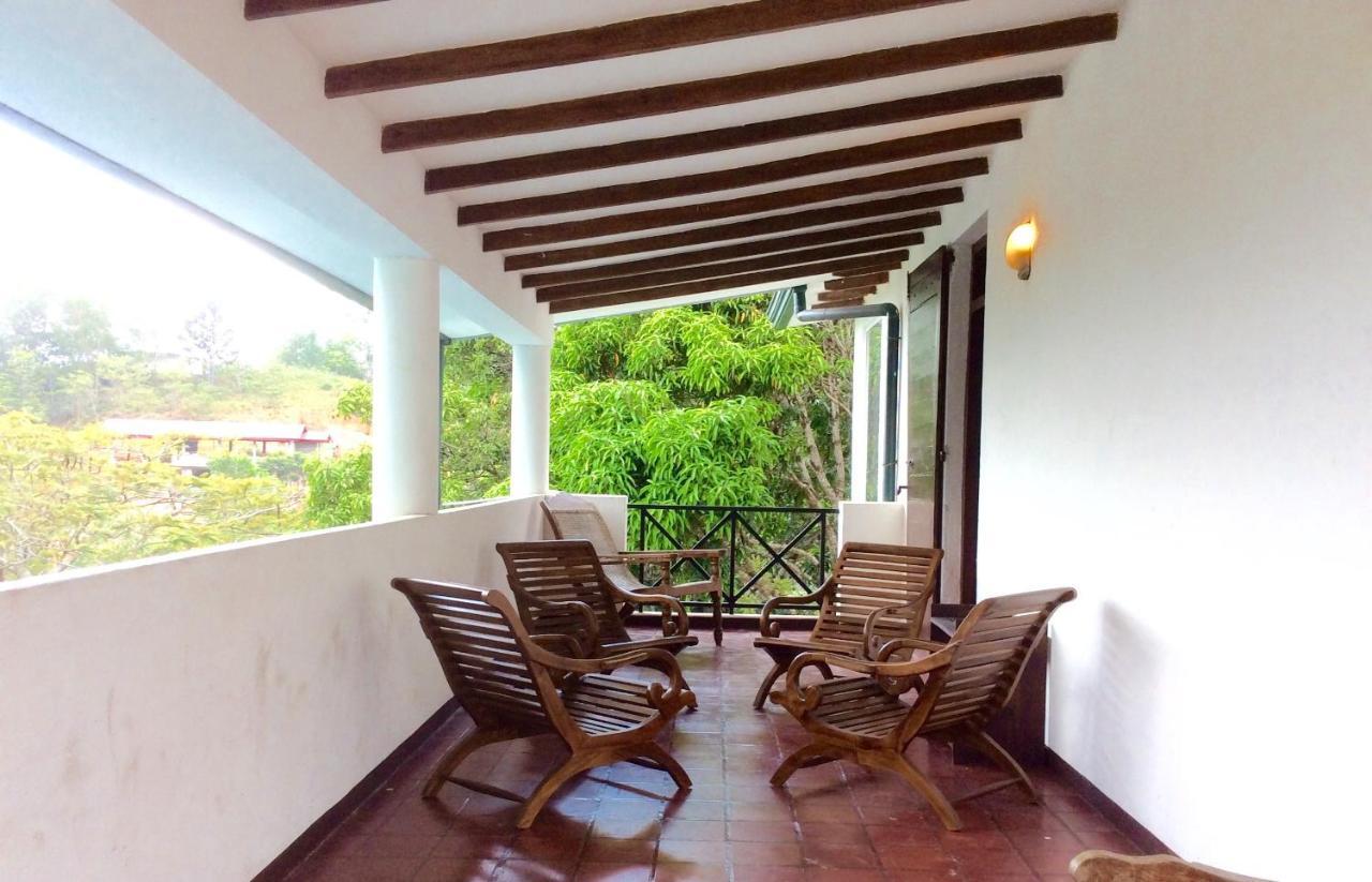 Amandari Holiday Villa Gelioya Exterior photo